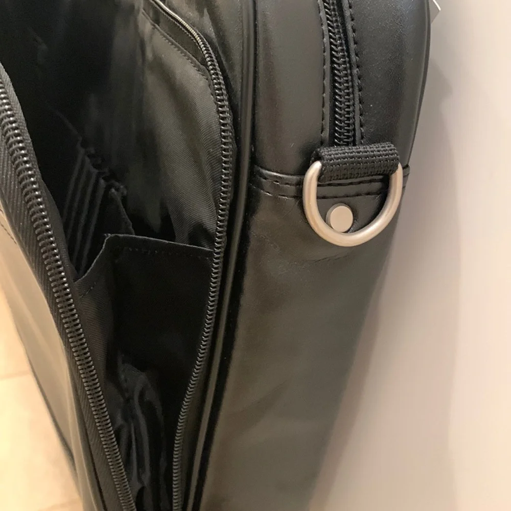 NWT Samsonite classic leather slim briefcase color black